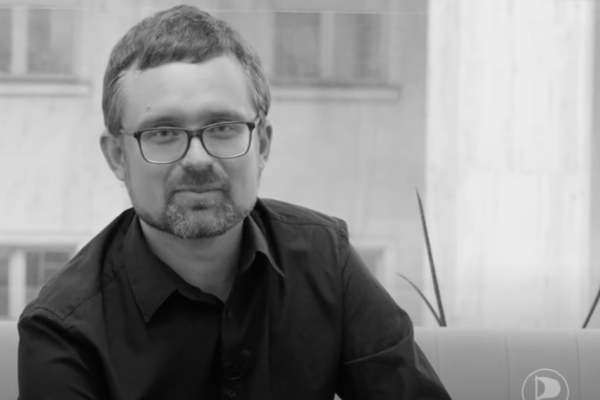 Pirát Peksa vyzval Čechy, Moravany a Slezany  ke změně národnosti