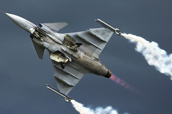 Naše Gripeny na Ukrajinu?