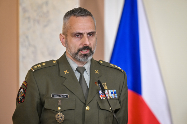 "Česko je v nejohroženějším čase od své samostatnosti, což bude platit tak dlouho, dokud nebude Rusko strategicky poraženo," tvrdí Otakar Foltýn