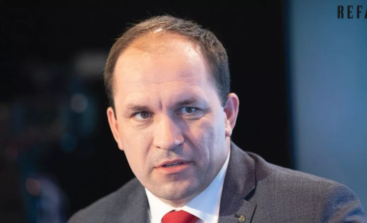 Výborný a jeho hlavní cíl, nepustit se kormidla - nebo koryta?