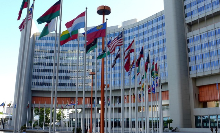 Diplomacie EU, USA a Ruska – když se rozdávají karty a Brusel si myslí, že je krupiér