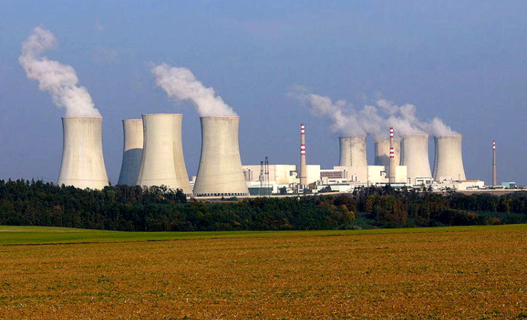 Atomový výbuch v rozpočtu: Kdo vydělává na Dukovanech?