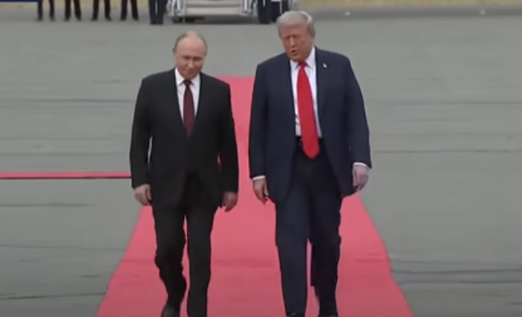 Nakupovat od Putina se nesmí, od Trumpa se musí