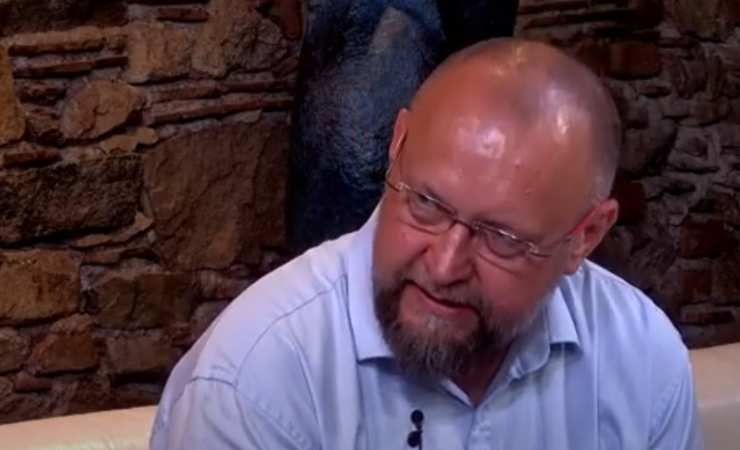 Kdo koho vlastně vyhnal do náruče SPD? O paměti, aroganci a zlomyslném přání.